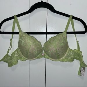 Light green lace Dream Angels push-up VS 34B